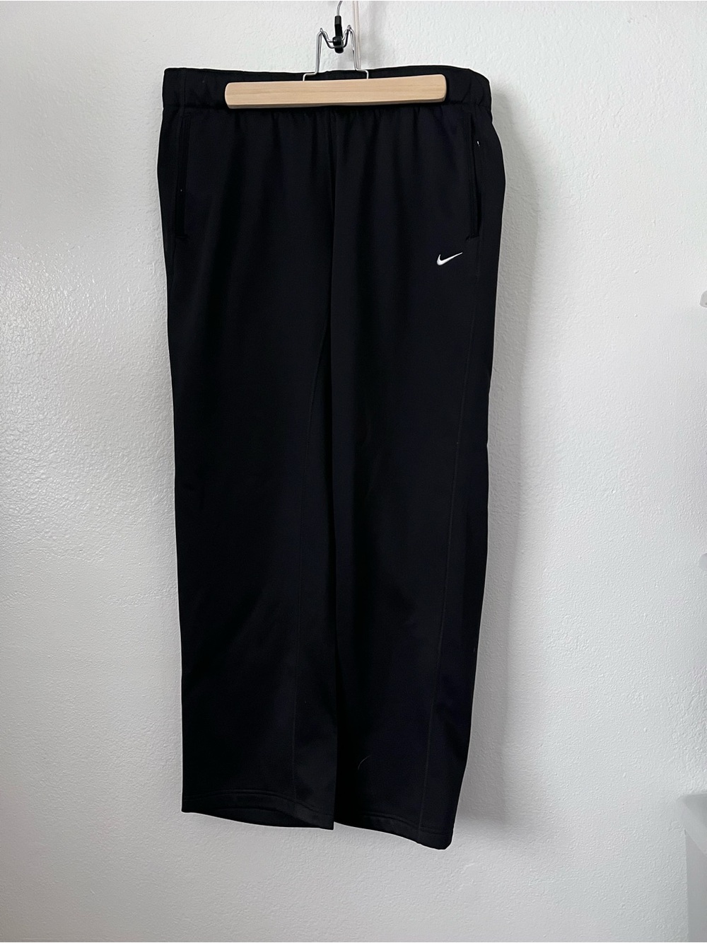 Nike Dri-FIT Black Athletic Training Straight Leg Pants Size M